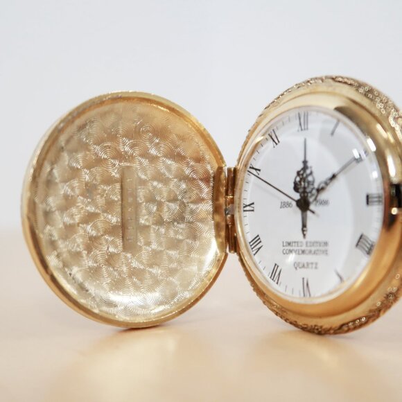 1986 Centennial Commemorative Pocket Watch - Picture 3 of 5